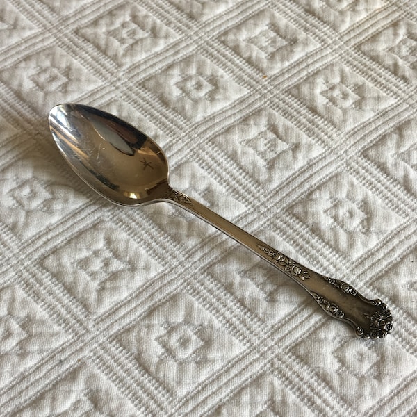 Vintage King Edward Silverplate Spoon for Stirring Tea or Serving Condiments. Collectible Spoon.