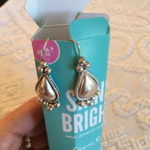 Vintage Mexican Sterling 925 Stunning Elegant Earrings. Ear Wires Well Made, Rope and Teardrop Shape with Grape Cluster Type Balls.