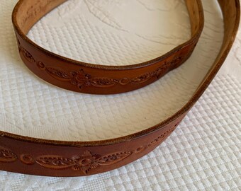 Ritz Snake Skin Belt With Gold-Tone Buckle M/L Size Cream & Black Pattern Vtg The Ritz Genuine Snake Skin Belts Women main image 2