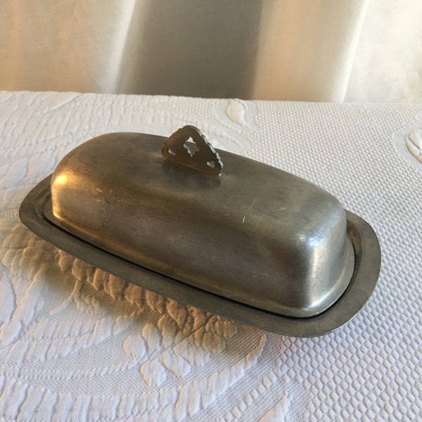 Vintage Stieff Pewter and Glass Butter Dish. Stieff P46-14 Butter Dish with Sunburst Design Glass Liner Top Handle. Country or Primitive.