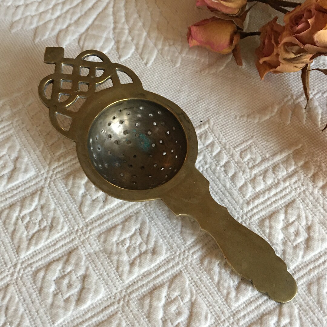 Vintage Brass Tea Strainer. Loose Leaf Tea Strainer . Decorative