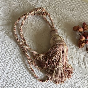 Vintage Decorator Tassel With Cream Gray and Pink. Twisted Rope Tieback With Fancy Tassel. Use to Decorate Furniture or Door Knobs.