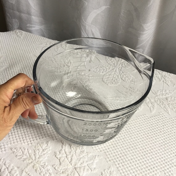 Anchor Hocking Clear Gray 8 Cup Measuring Cup Batter Bowl 2 Quart Large -   Log Cabin Decor