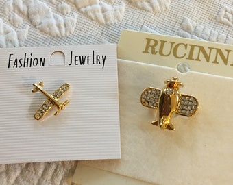 Pin de avión vintage. Elija su pin de plano de estilo. Broche de alfileres. Tono dorado y pedrería Pequeño Alfiler de Avión.