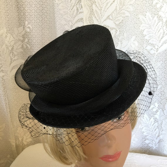 Vintage Black Pork Pie Style Hat & Veil. Horse Hair Hatband  display picture 1