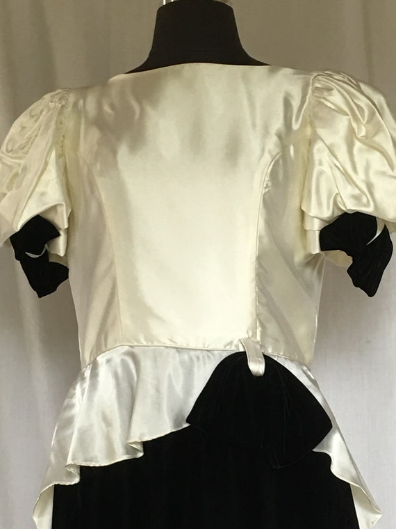 Vintage White Satin and Black Velvet Evening Dres… - image 3