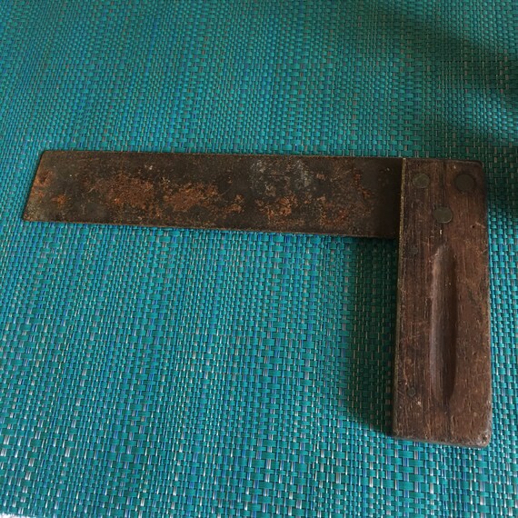 Antique Carpenters Square. Bois avec rainures latérales. Côté Etsy