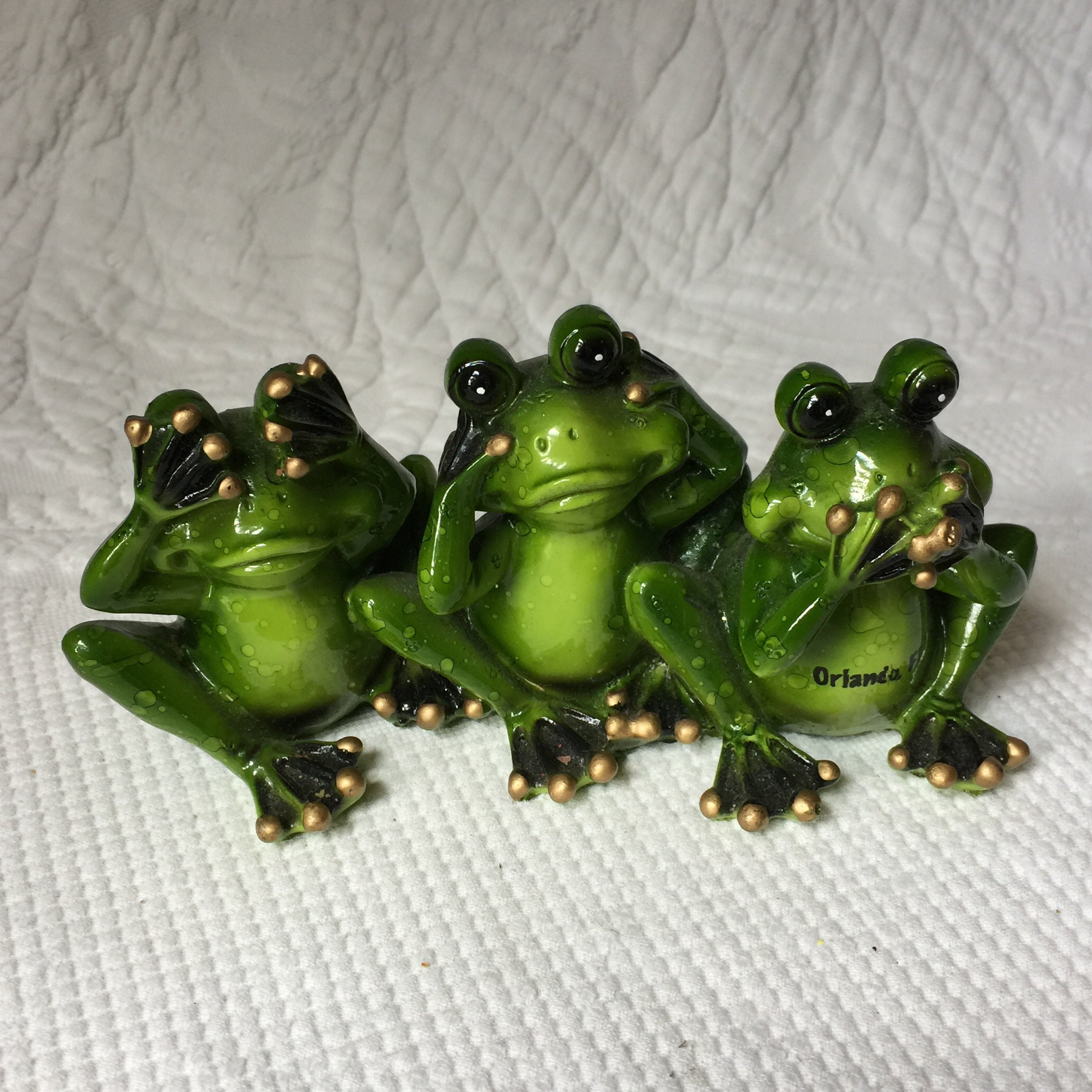 Vintage Three Frogs Souvenir of Orlando, FL. Frogs Motioning See