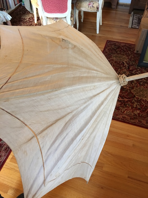 Antique Parasol. Victorian Small Linen Pulled Thre