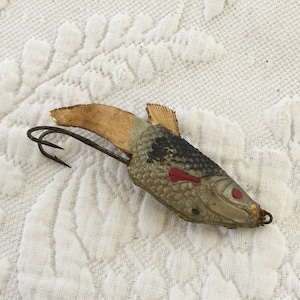 Vintage Fish Hook Fishing Lure. Vivif Fishing Lure With Double Hook. Leather Swishing Tail and Fin.
