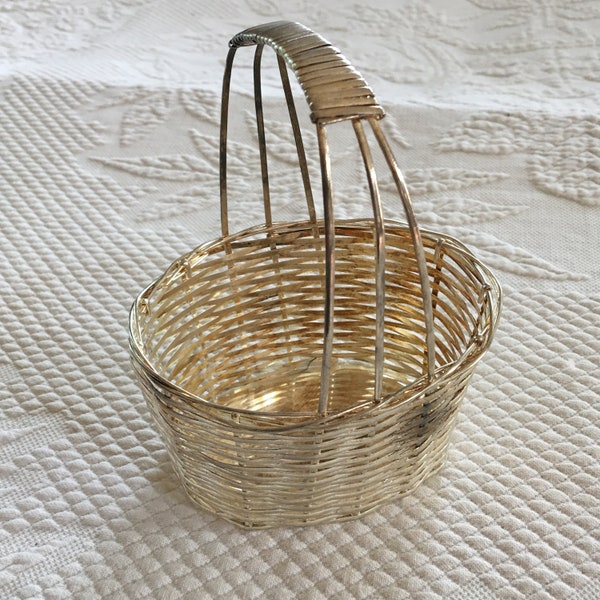 Vintage Silver Plate Basket. Woven Metal Basket Container. Use to Hold Cosmetics or Trinkets on Dresser.