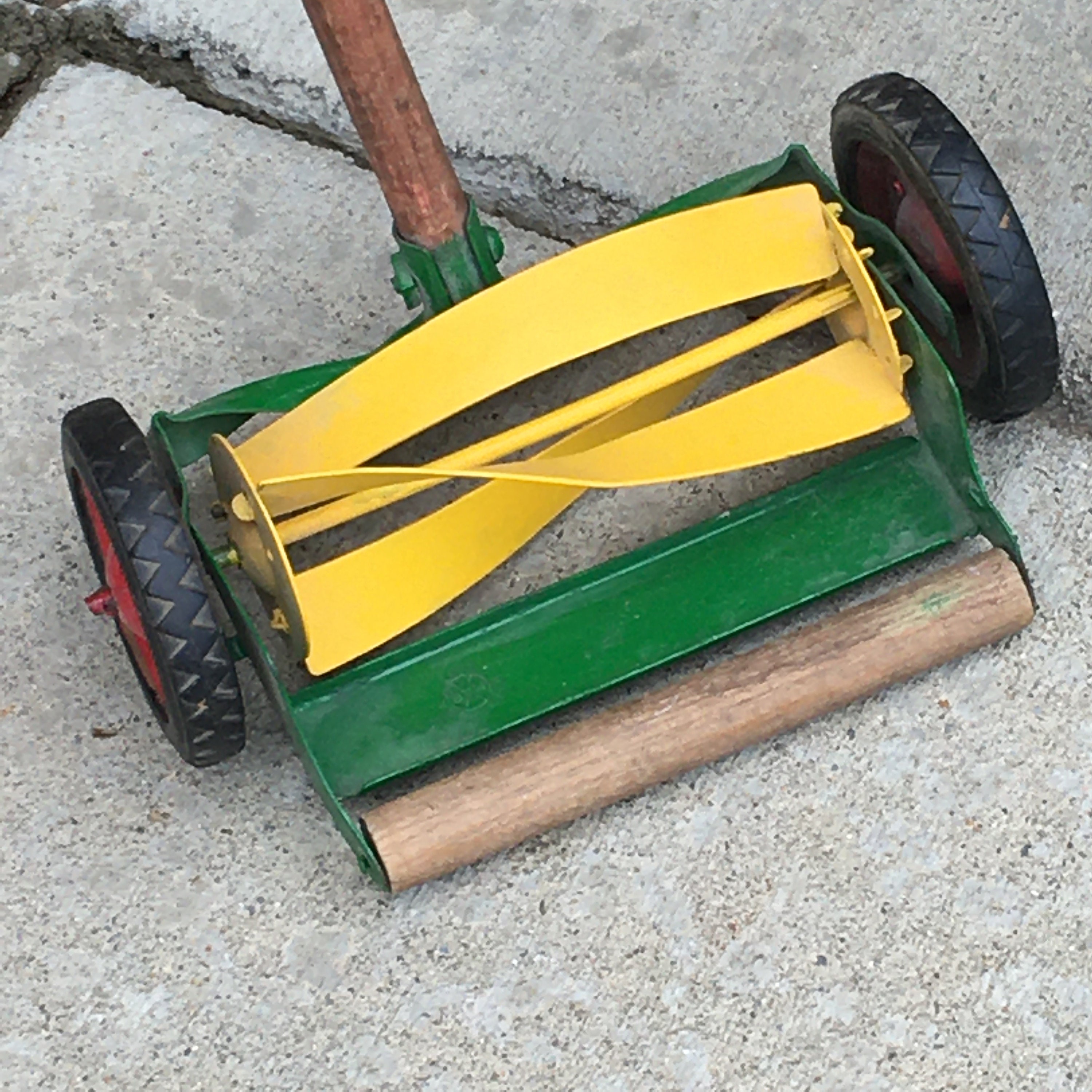 Brutus Power Lawn Roller for sale 37 ads