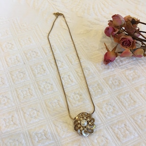Vintage Gold Tone Snake Chain with Pearl Flower Pendent Pin Brooch. Rhinestone Ring Around the Pearl on Pin.