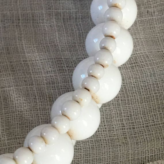 Vintage White Glass Bead Choker. Three Rows of White … Gem