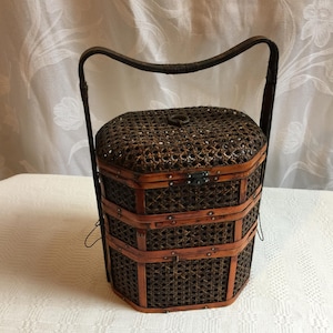 Vintage Three Tier Stacking Basket or Wedding Basket. Dark Woven Wicker Rattan. Decorative Basket. Etched Top and Side Handle.