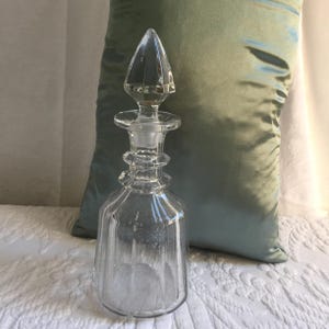 Vintage Crystal Decanter with Two 10 Sided Rings. Eight Sided Glass Stopper Lid. Great for Home Bar or Dining Decoration.