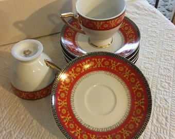 Vintage Imperial 12 stuks kopjes en schotels set. Imperial Japan Design Rood met Gele Rand Ontwerp met Gouden Molding Design Rand.