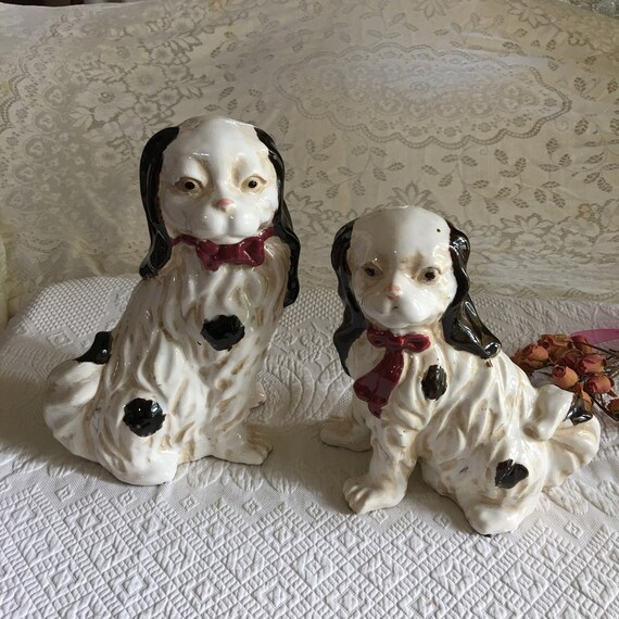 Vintage Large Pair Porcelain Dog Figurines. White W Black Ears and Spots W Red Bow at Neck. Stately Dog Figurines for Fireplace or Mantle. Etsy Canada