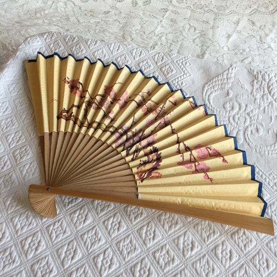 fan vintage paper wood Gem