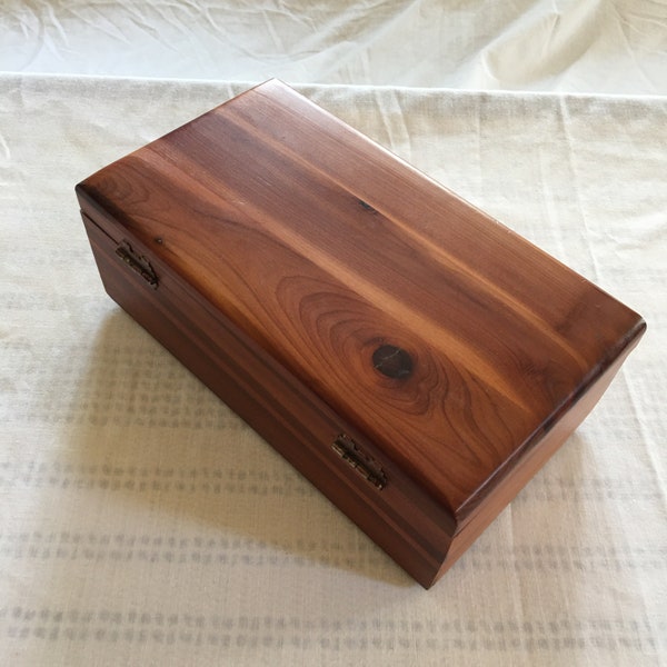 Vintage Cedar Chest Choose No Presentation or One From Newport News, VA. For Special Trinkets and Memorabilia. Great for Boys or Girls.