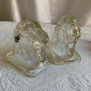 Vintage Horsehead Bookends. Clear Glass Equestrian Doorstops or Bookends. Heavy and Clear Beautiful Glass. Wonderful Vintage Home Accent.