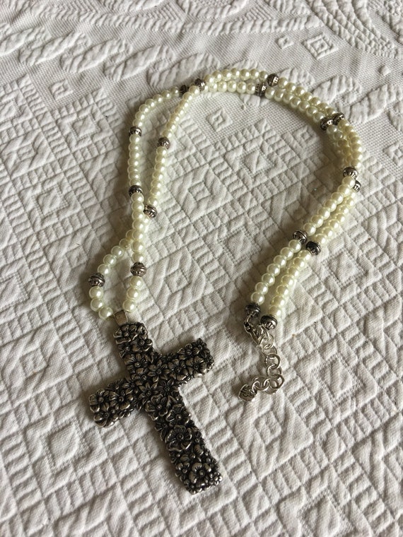 Vintage Brighton Lola Silver Cross Pearl Chain wit