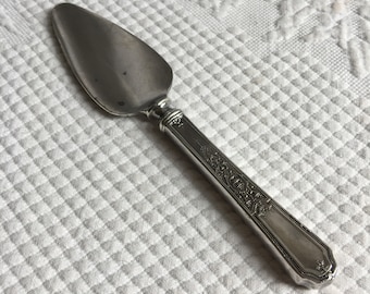 Espalhador vintage. Espalhador de servidor Rogers Bros. Co. de 1847. Alça de design sofisticado com design de borda Hobnail. Monograma de EMD.