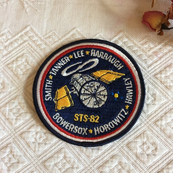 Vintage NASA STS-82 Space Shuttle Patch, Names St… - image 1