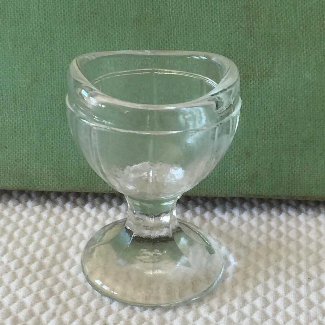 Antique Eye Wash Cup. Eight Molded Ridge Lines Around Cup. Curved and ...