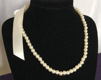 Pearl Necklace Tied on With Ribbon. Great for Period Reenacting. Beribboned Pearls. Choose Length and Color of Pearls.