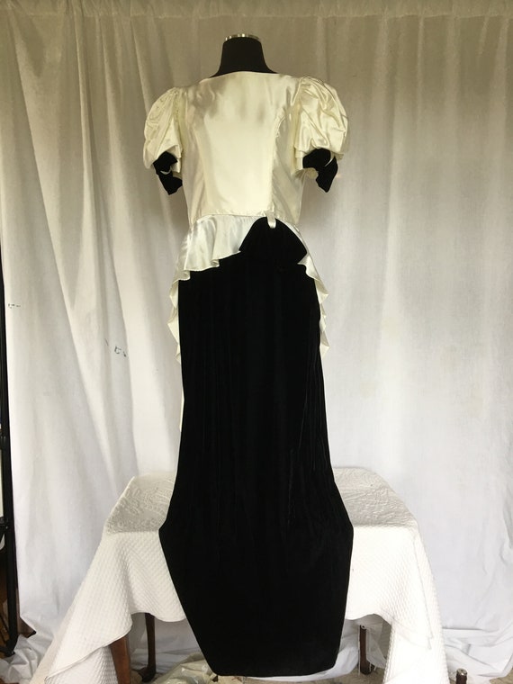 Vintage White Satin and Black Velvet Evening Dres… - image 1