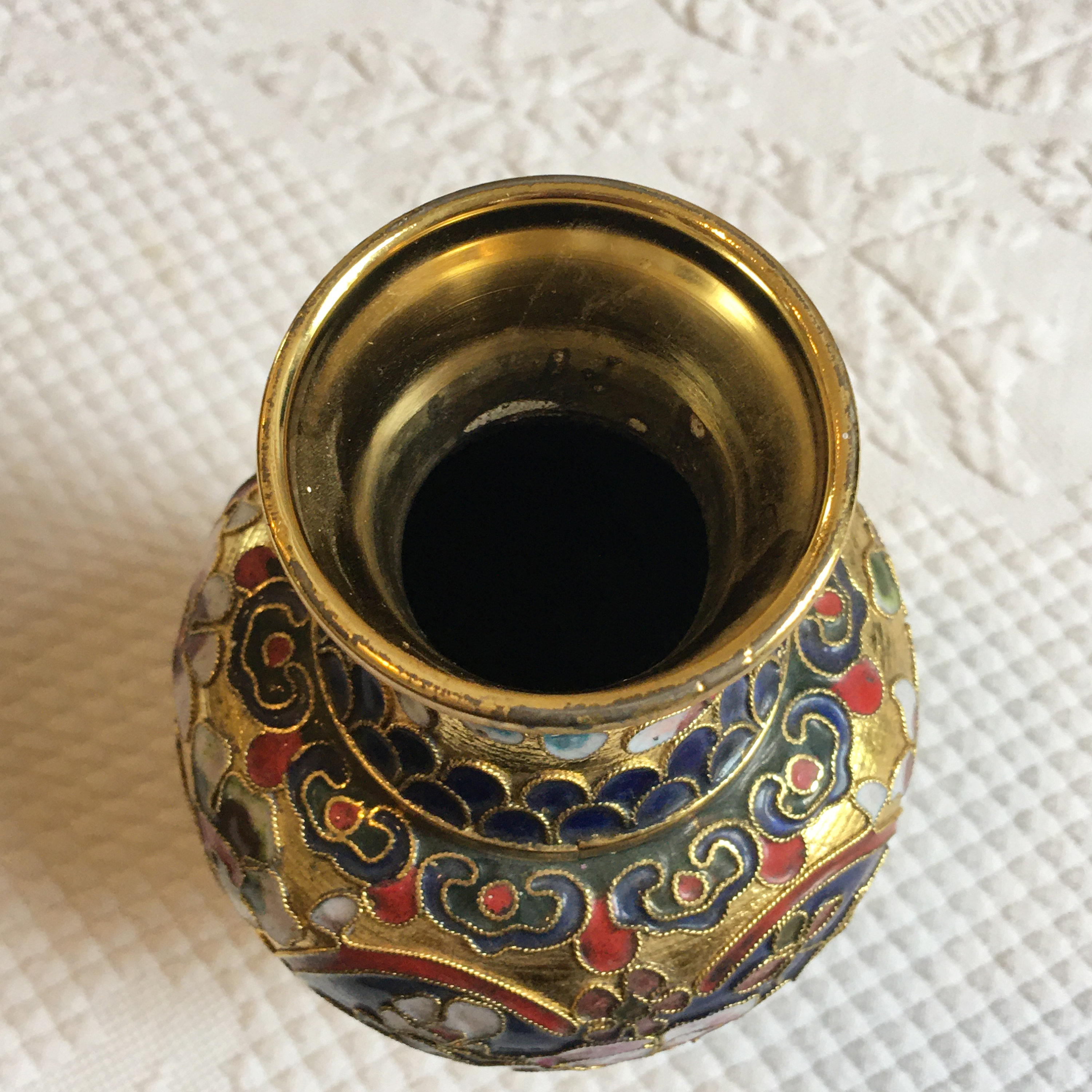真鍮　七宝焼　花瓶⭐︎ ヴィンテージの真鍮製七宝焼き花瓶。花、葉、縁取りのデザイン。飾るの