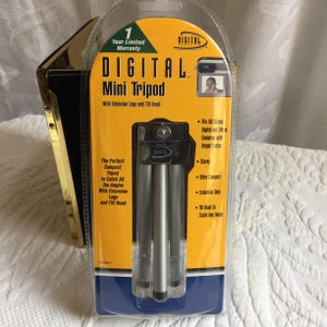 Vintage Digital Mini Tripod. Fits All 35mm, Digital and Video Cameras with Tripod Socket. Sturdy, Ultra Compact, Extension Tube. Tilts.
