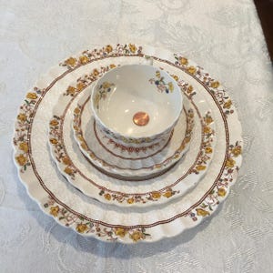 2175様感謝‼️英国Spode『バターカップ』限定製作大皿England1客元箱 2176様感謝‼️スポード英国『バターカップ』限定製作大皿