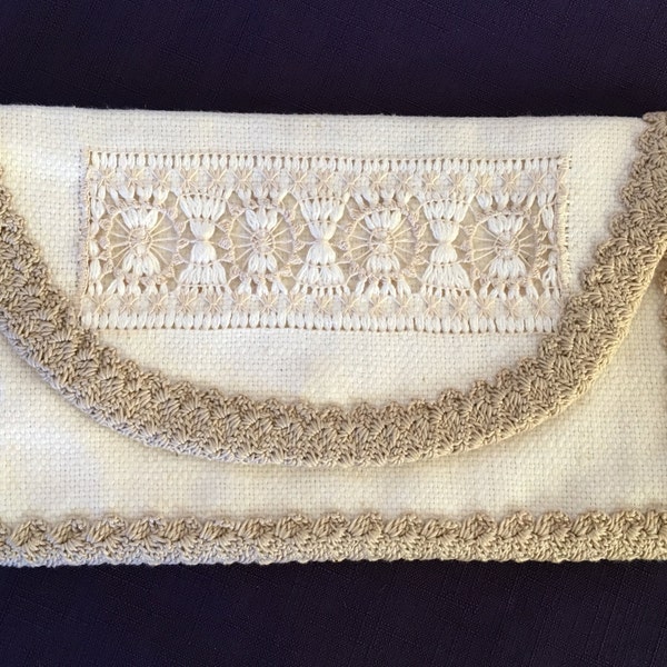 Vintage Cream Clutch Purse With Pulled Thread Design.  Cotton Clutch Purse Edged with Fancy Crochet Ecru Thread.