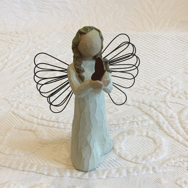 Vintage Willow Tree 2000 Angel of Freedom. DEMDACO Susan Lordi Figurine of Girl w/ Butterfly. Great for a Present or Add to a Collection.