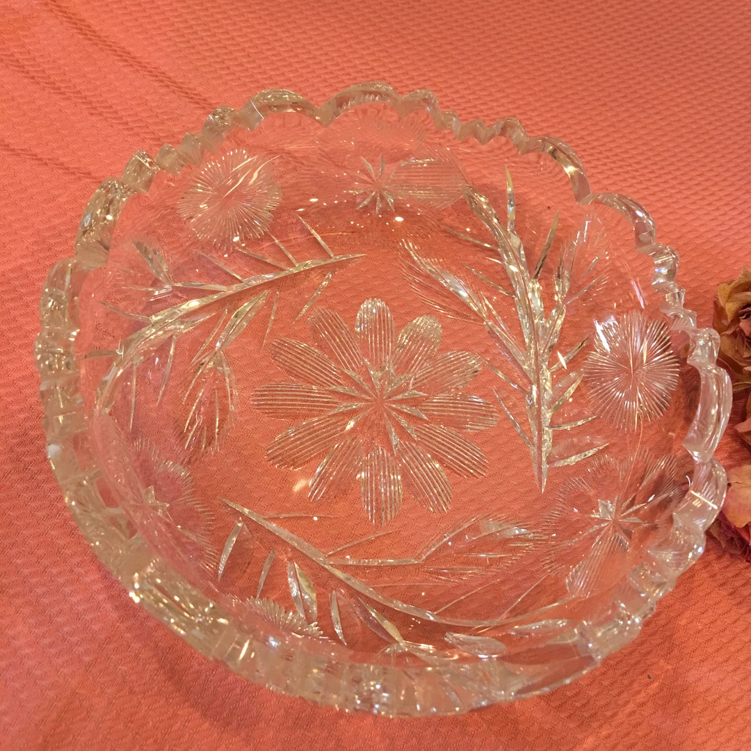 Vintage Cut Glass Crystal Round Bowl. Stems With Leaves and Flowers