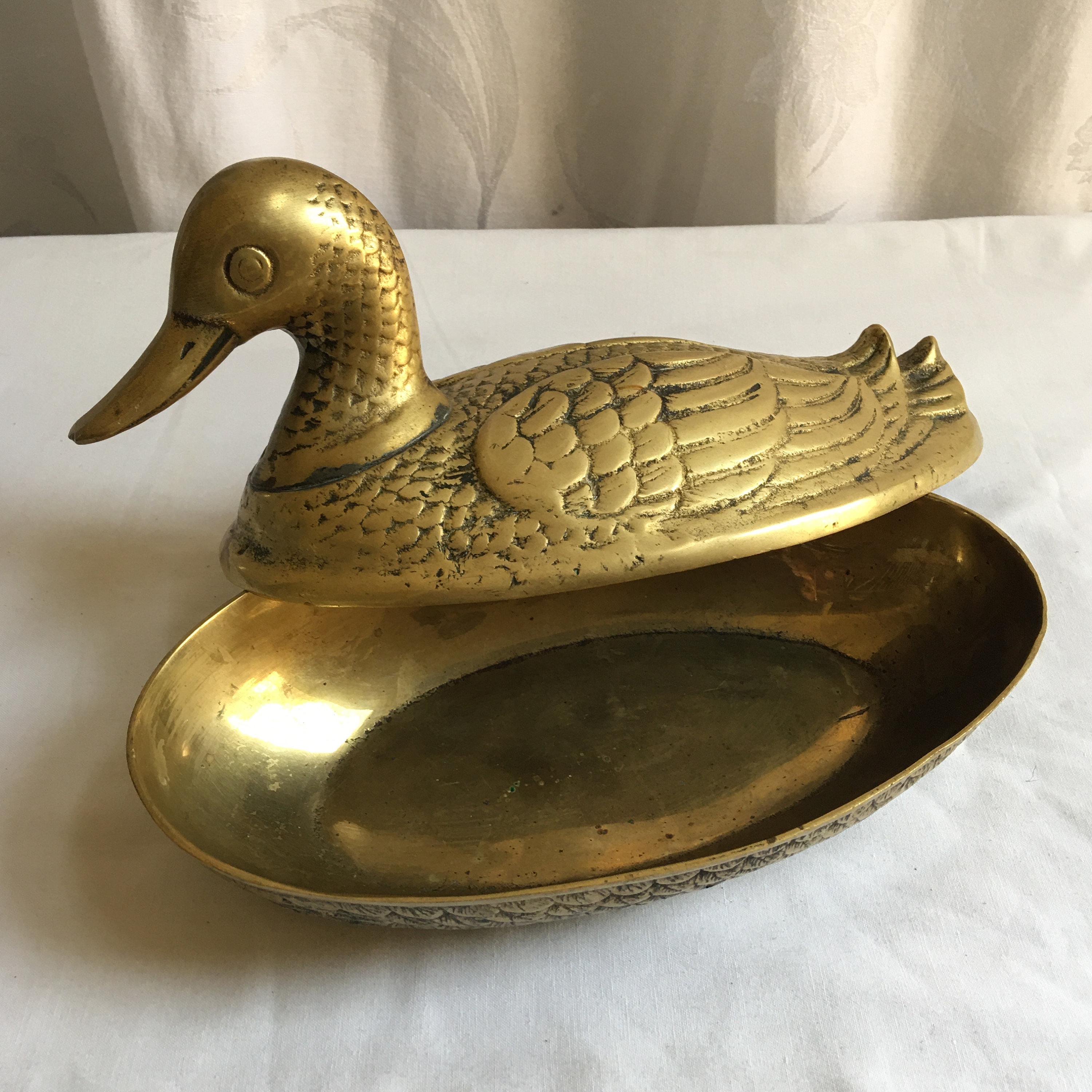 フランスアンティーク陶器のアヒル型小物入れ