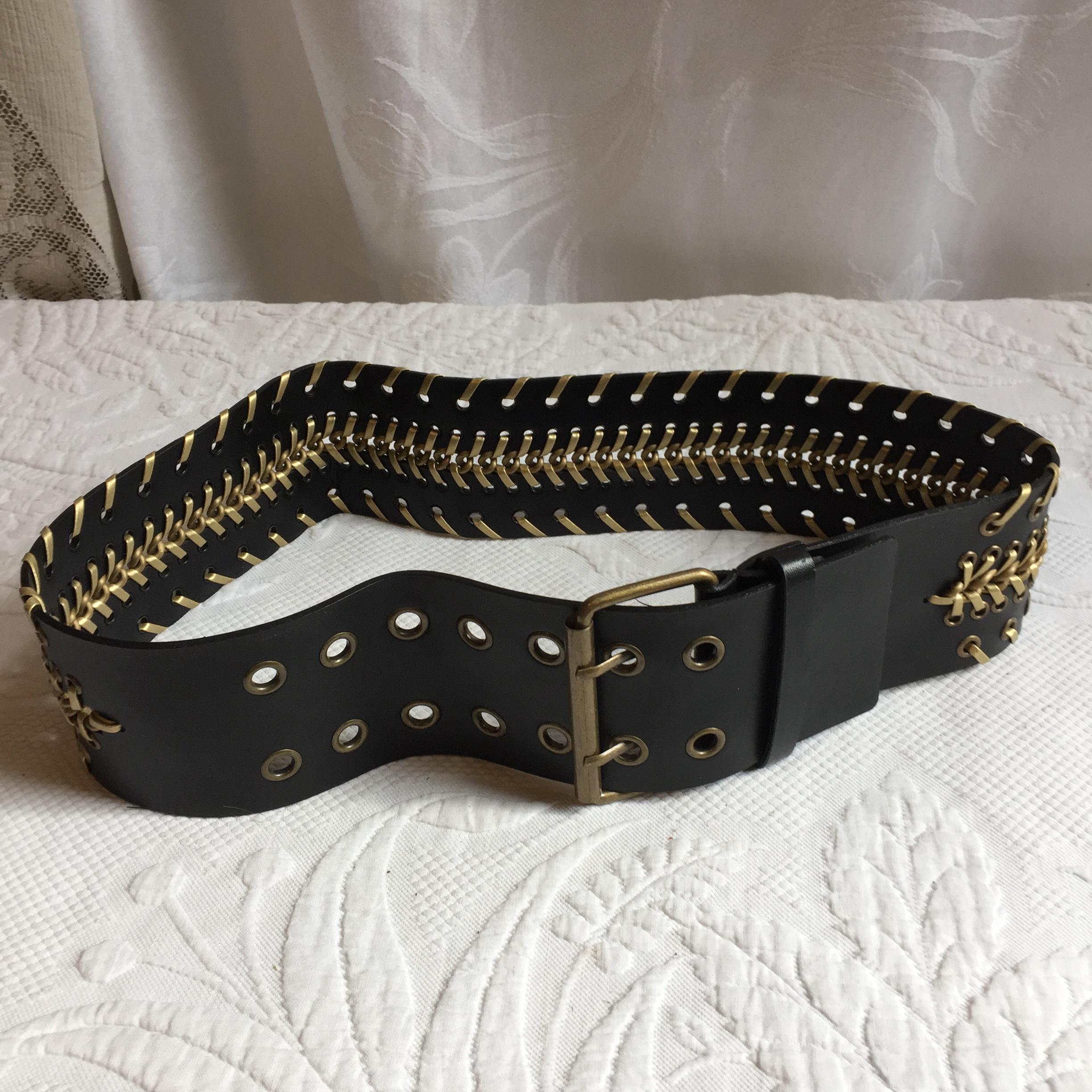 Bought in Cannes France Vintage Gold and Black Curved Metal Accent Belt Roberta di Camerino 1970s Gold Metal Buckle Black Leather  main image 3