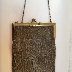 Antique Victorian Fleurisser Paris Silver Gold Beaded Purse. Beaded purse made in France.