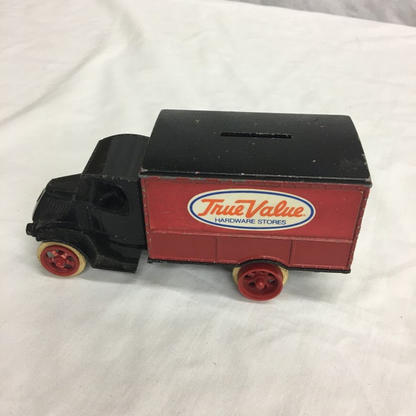 Vintage The Ertl Co. Bank, 1926 Bull Dog Replica Hack. True Value Hardware Stores Advertising Truck Bank. Made in Korea.