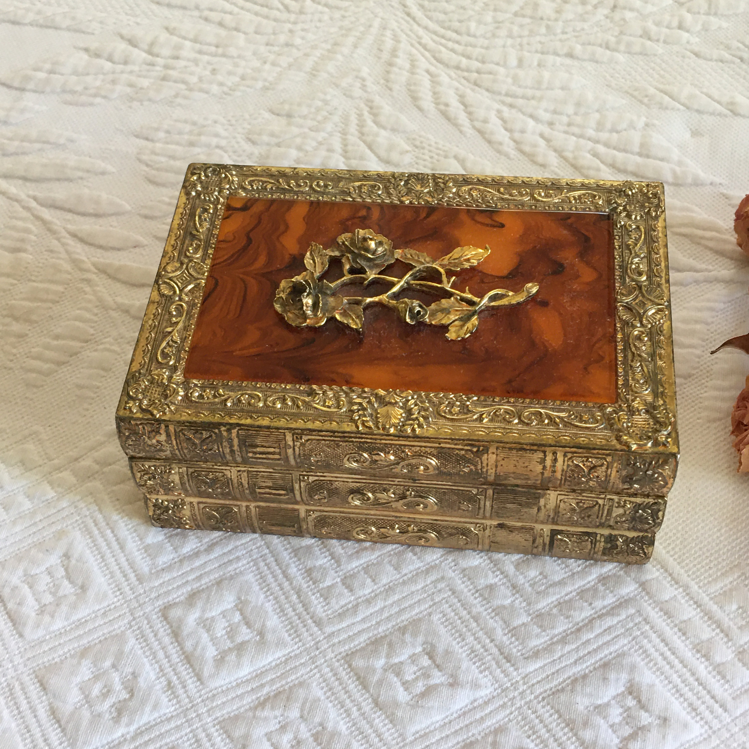 Vintage Sankyo Music Box. Stack of Books Gold Fancy Music Box Jewelry