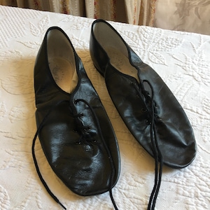 Vintage Size 11 Ladies Black Leather Split Sole Dance Shoes. Women&#39;s Tie Up Dance Shoes. Leather Front and Back. Rubber Soles.