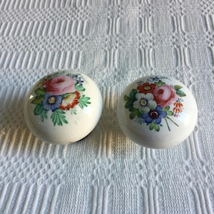 Victorian 2 White Porcelain Doorknobs with Hand Painted Flowers. Repurpose for Craft Projects or Install on a Door.