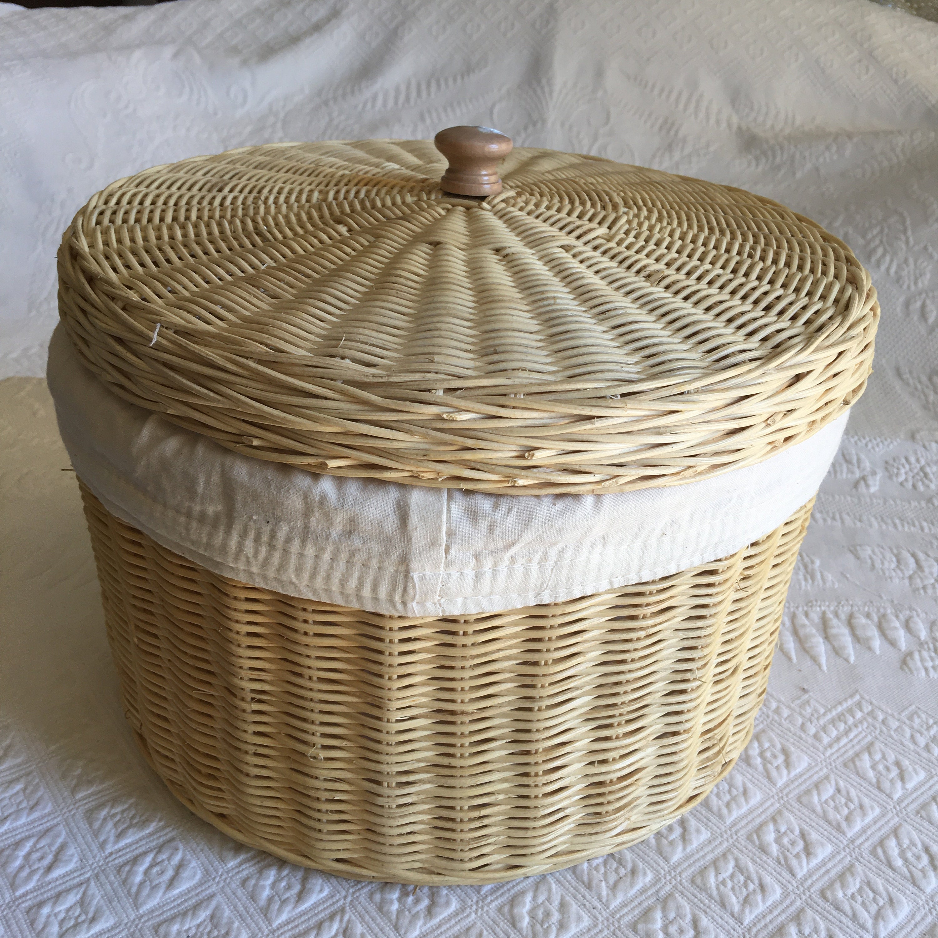 Vintage Fabric Lined Handled Round Basket. Light Reed Woven Etsy
