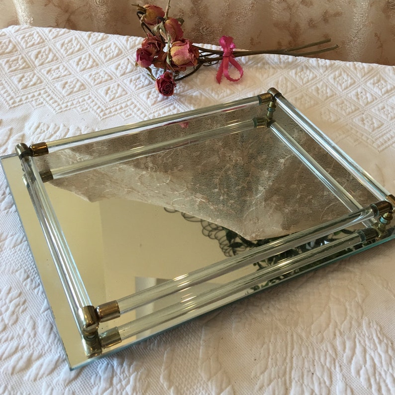 flat mirror tray