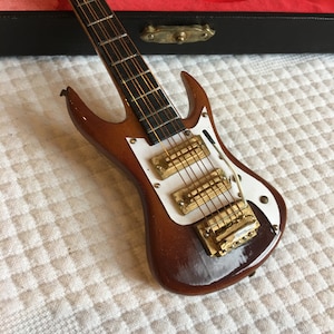 Vintage Miniature Electric Guitar in Case with Red Velveteen Lining. 6 String Mini Electric Guitar. Wonderful!