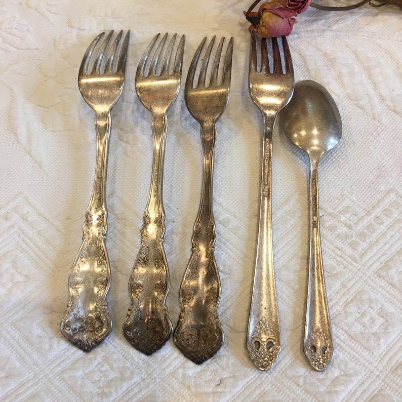 Vintage William Rogers and Sons AA Fancy Silver Plate 4 Forks Etsy