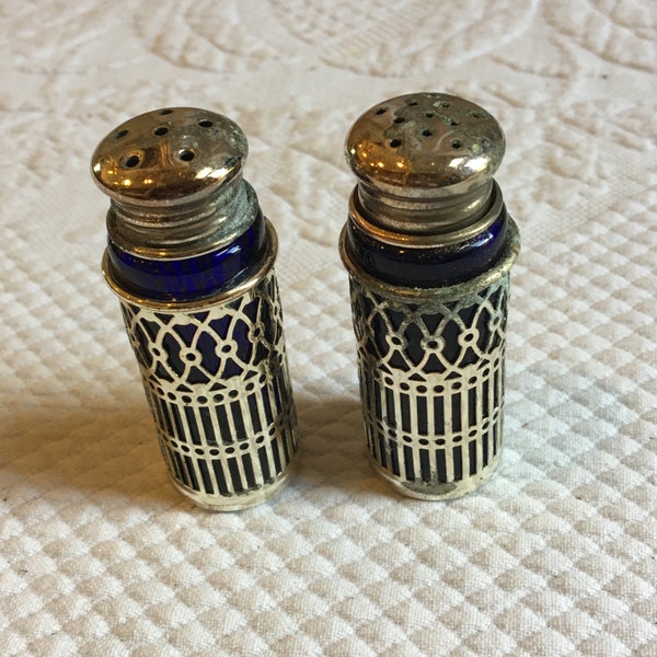 Vintage Raimond Cobalt Glass & Silver Plate Salt and Pepper Shakers. Screw On Top. Charming Dressy Salt and Pepper Shakers.