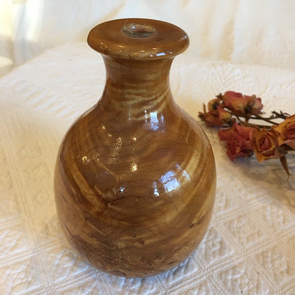 Vintage Turned Vase for Silk Flowers. Hand Made Birdseye Maple Burl Art Vase. Beautiful Wood Grain.